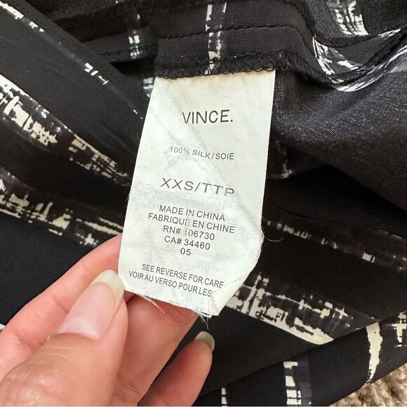 Vince Shadow Stripe Shift Silk Dress in Black White Size XXS - Picture 7 of 8